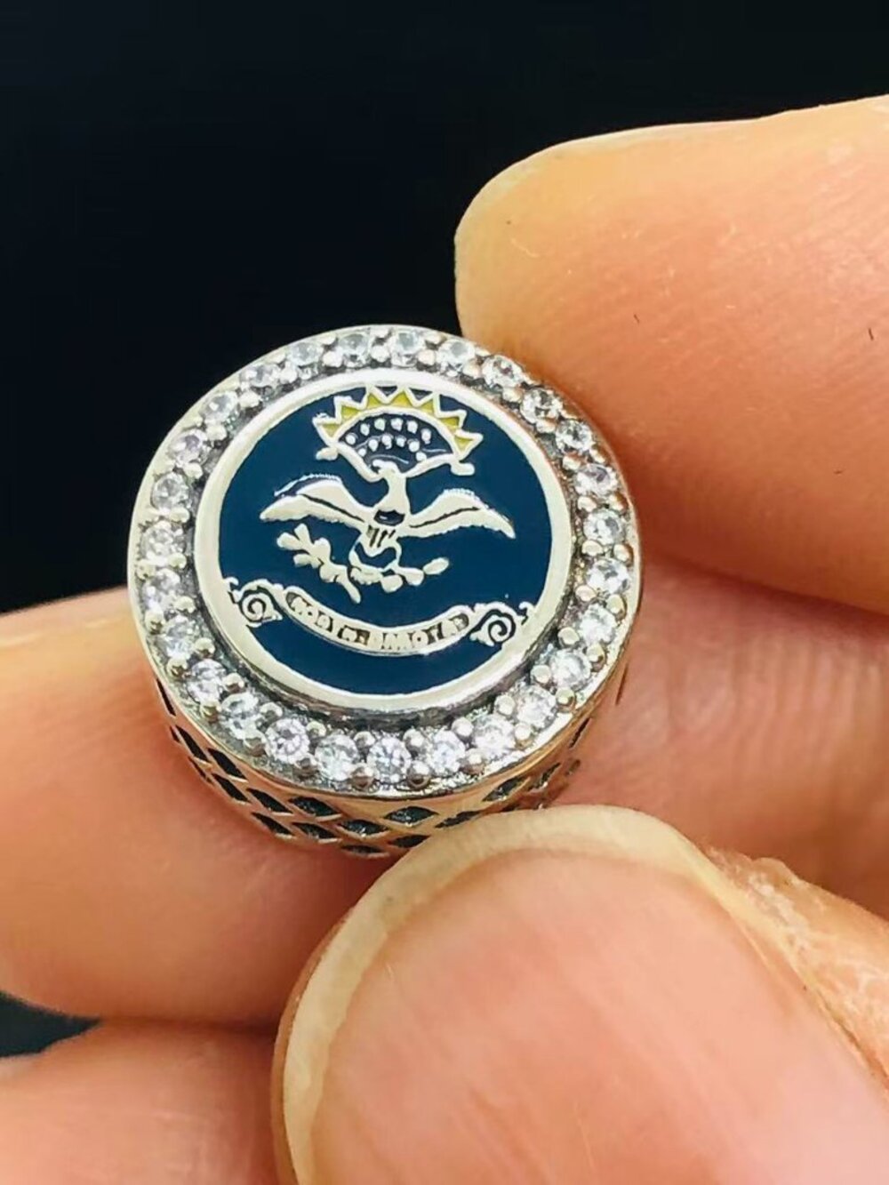 ✨🔥Pandora flag of North Dakota button Charm